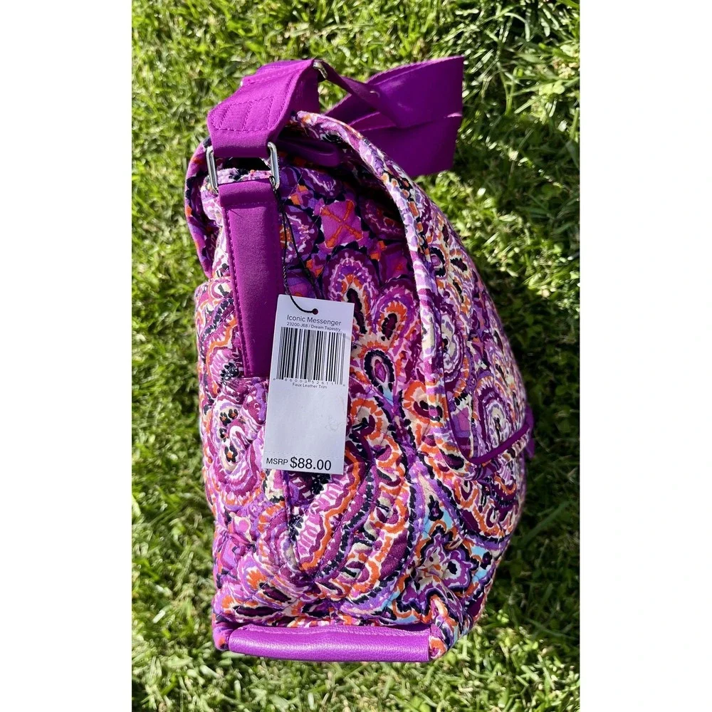 Vera‎ Bradley Iconic Messenger Bag Womens Medium Purple Dream Tapestry Crossbody